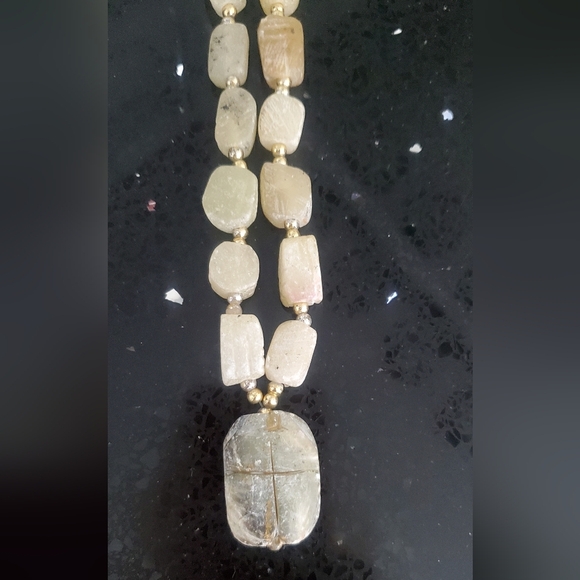 Vintage 70s Soapstone Carved Scarab Beaded Necklace Egyptian Revival Neutral - Picture 4 of 5